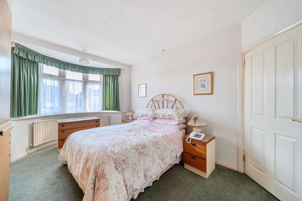 1340017-18-689b08...