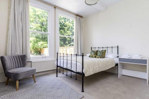 2 bedroom flat to rent, Glazbury Road, London W14