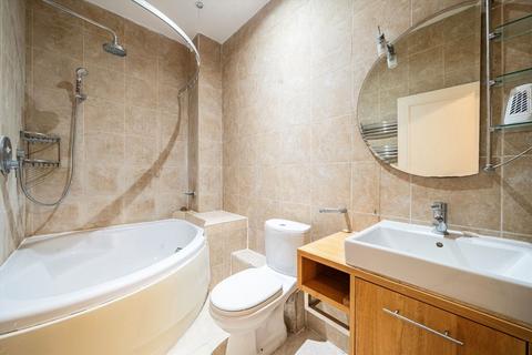 2 bedroom flat to rent, Glazbury Road, London W14