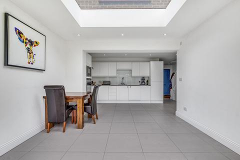 undefined, Almond Grove, Brentford, TW8