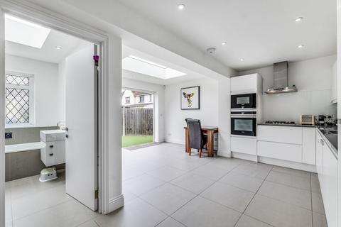 undefined, Almond Grove, Brentford, TW8