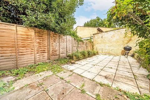 4 bedroom terraced house for sale, Flaxman Road, London SE5