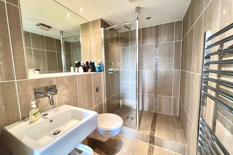 2 bedroom flat to rent, Trinity One, East Street, Leeds