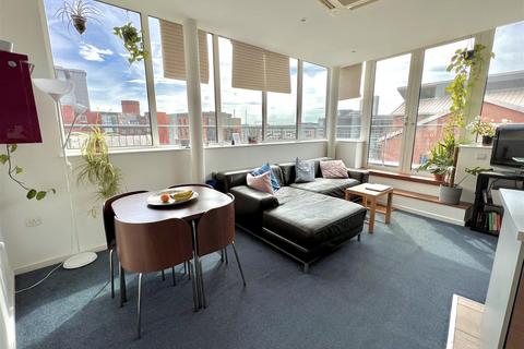 2 bedroom flat to rent, Trinity One, East Street, Leeds