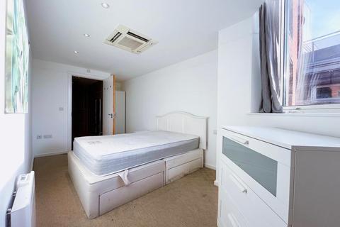 2 bedroom flat to rent, Trinity One, East Street, Leeds