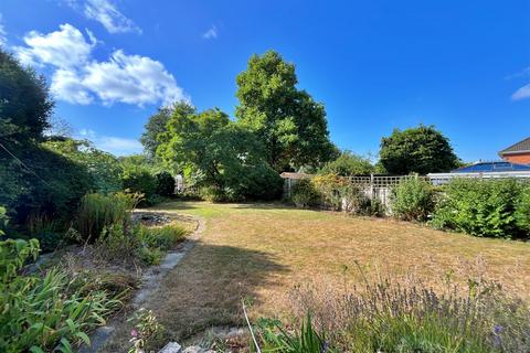 5 bedroom detached house for sale, Broadstone