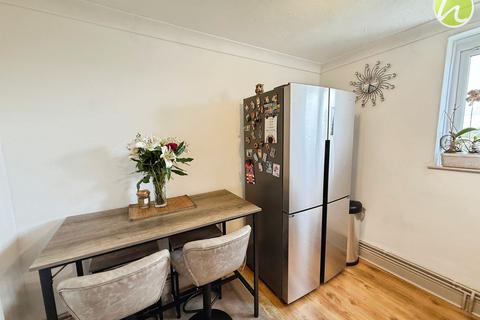 13 Wills Hill, Stanford-le-hope, SS17 7AY