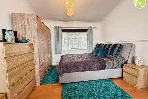 13 Wills Hill, Stanford-le-hope, SS17 7AY