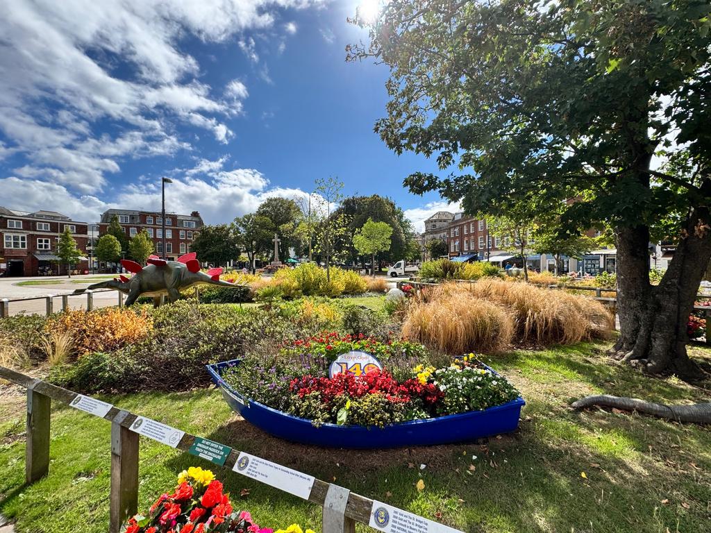 Strand Gardens
