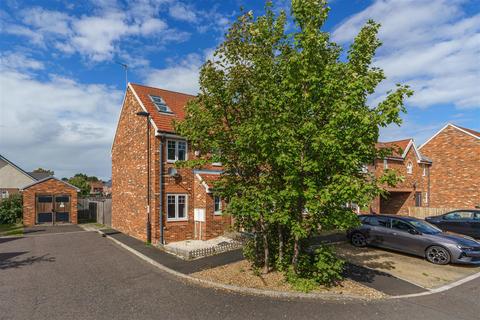 Alnmouth Court, Newcastle Upon Tyne, NE5