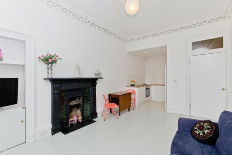 2 bedroom flat to rent, Brougham Place, Bruntsfield, Edinburgh, EH3