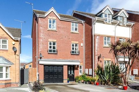 undefined, Cwrt Llewelyn, Conwy, LL32