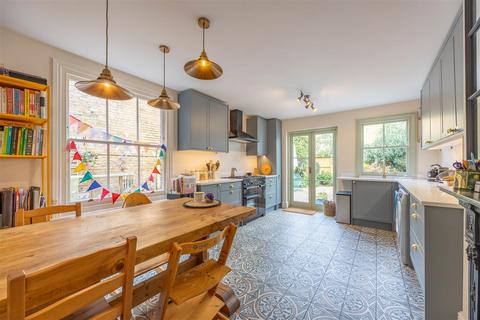3 bedroom semi-detached house for sale, ALEXANDRA ROAD, Southend-On-Sea