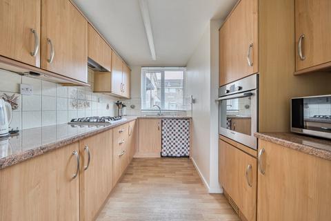 4 Bedser Square, Andover, SP10 5BY