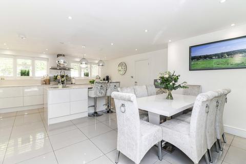 2 Millside, Bourne End, SL8 5UN