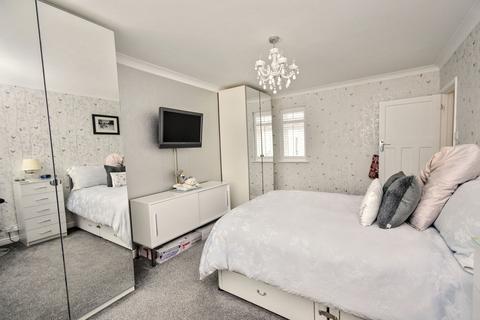 3 bedroom detached bungalow for sale, Ashbee Gardens, Herne Bay CT6