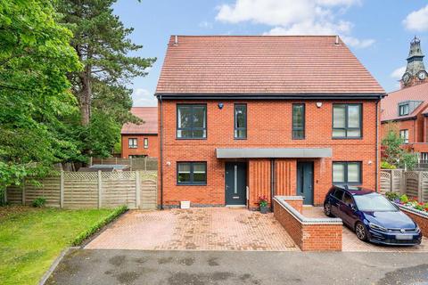 undefined, Pennington Gardens, Cheadle SK8