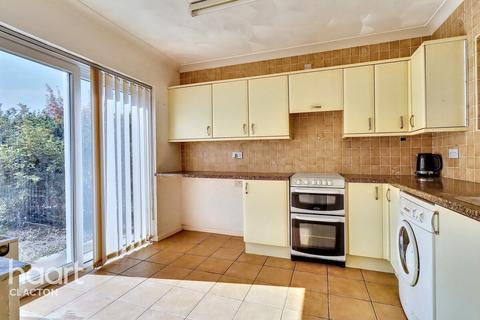 2 bedroom semi-detached bungalow for sale, Melton Close, Clacton-On-Sea