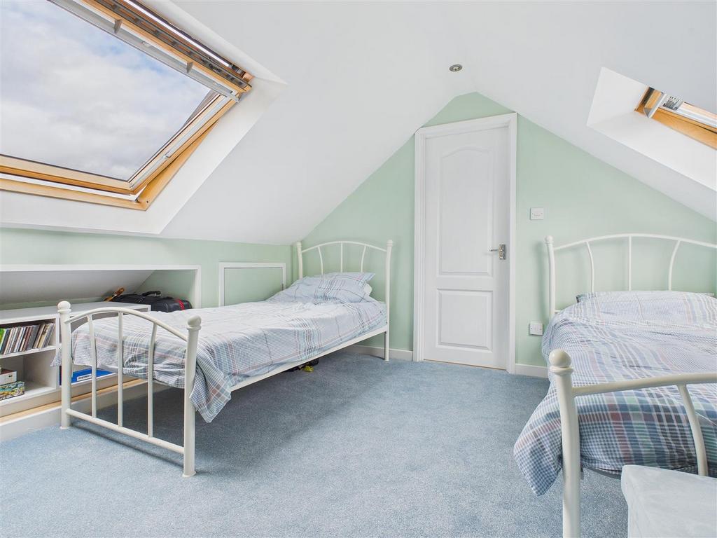 CAM02453 G0-PR0156-STILL003.jpg