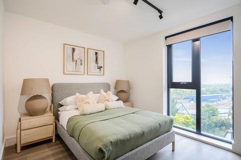 2 bedroom flat to rent, North Kensington Gate, North Kensington, London, NW10