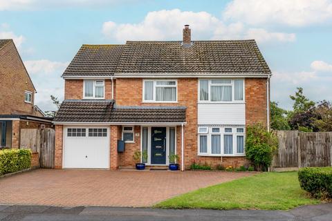38 Kennet Way, Oakley, Basingstoke, RG23 7AA