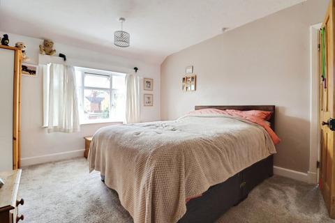 3 bedroom semi-detached house for sale, Lime Avenue, Leicestershire LE11