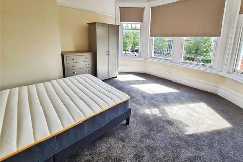 2 bedroom flat to rent, Redlands Drive, Hampshire SO19