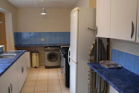 2 bedroom terraced house to rent, Barrington Street, Clayton