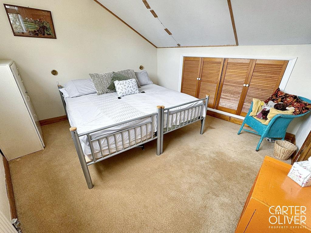 Bedroom 1   1 st floor