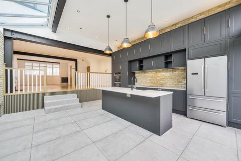 undefined, Woodfall Avenue, Barnet, EN5