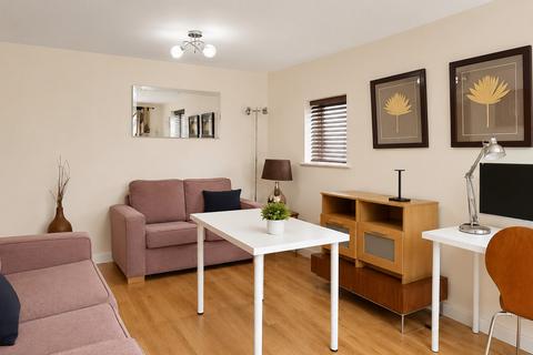 2 bedroom apartment to rent, Empress Court, Oxford