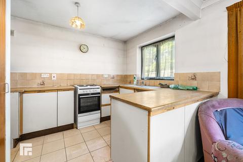 undefined, Glan-y-ffordd, Taffs Well, Cardiff