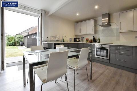2 Asterby Road, Scunthorpe, DN17 2DN
