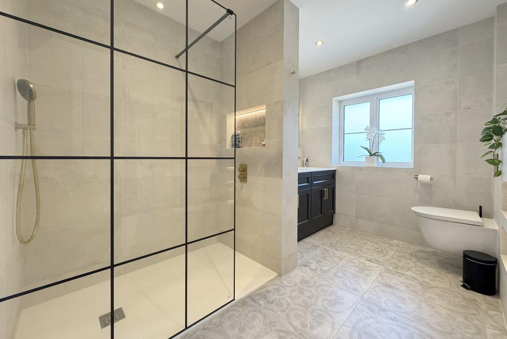 TO En Suite 1