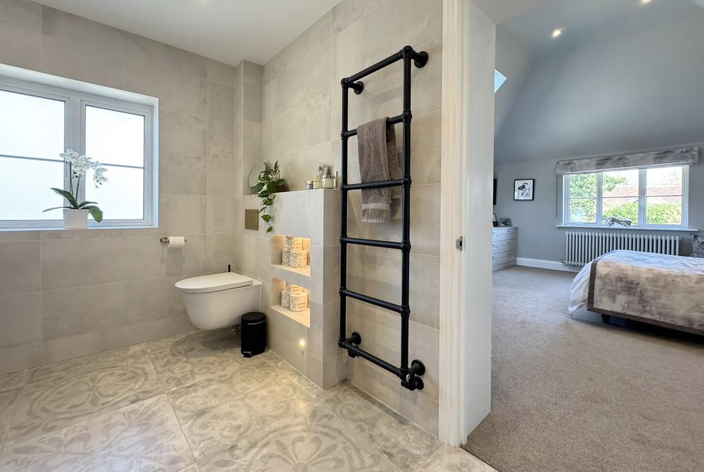 TO En Suite 2
