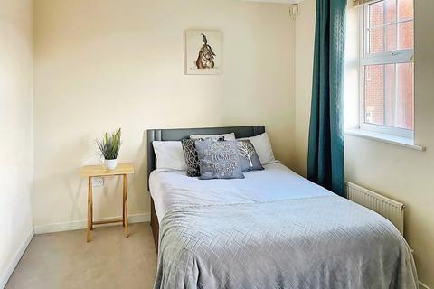 4 bedroom townhouse for sale, Larchmont Road, Leicester