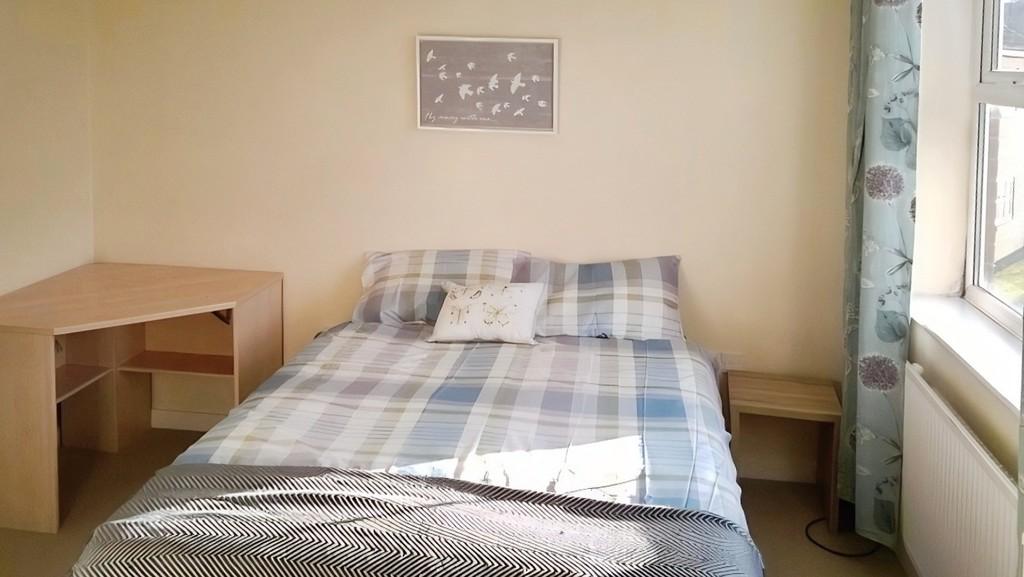 0060a1c3-88 20 LARCHMONT 20 RD 20 ROOM 202