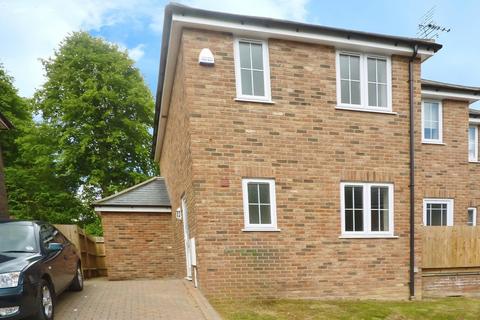 3 bedroom semi-detached house for sale, Fremlin Close, Rusthall TN4