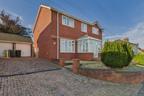 4 bedroom detached house for sale, Longridge Road, Malvern