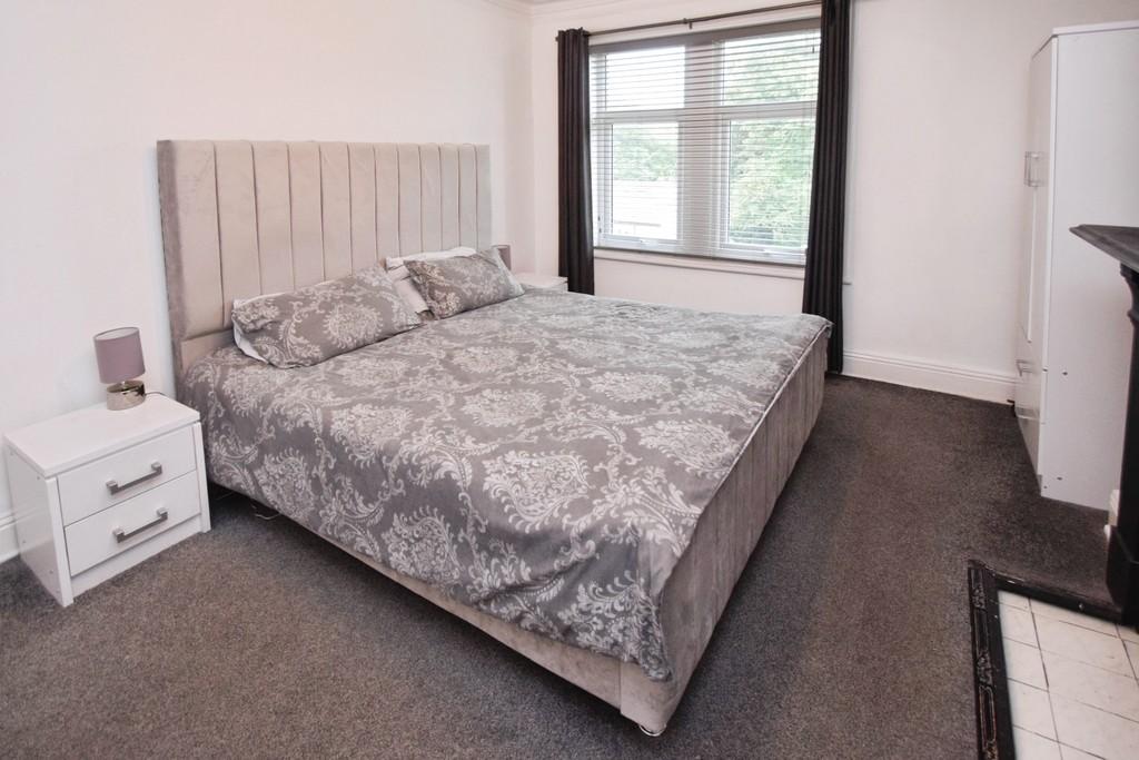 A7318d42-Bedroom 202