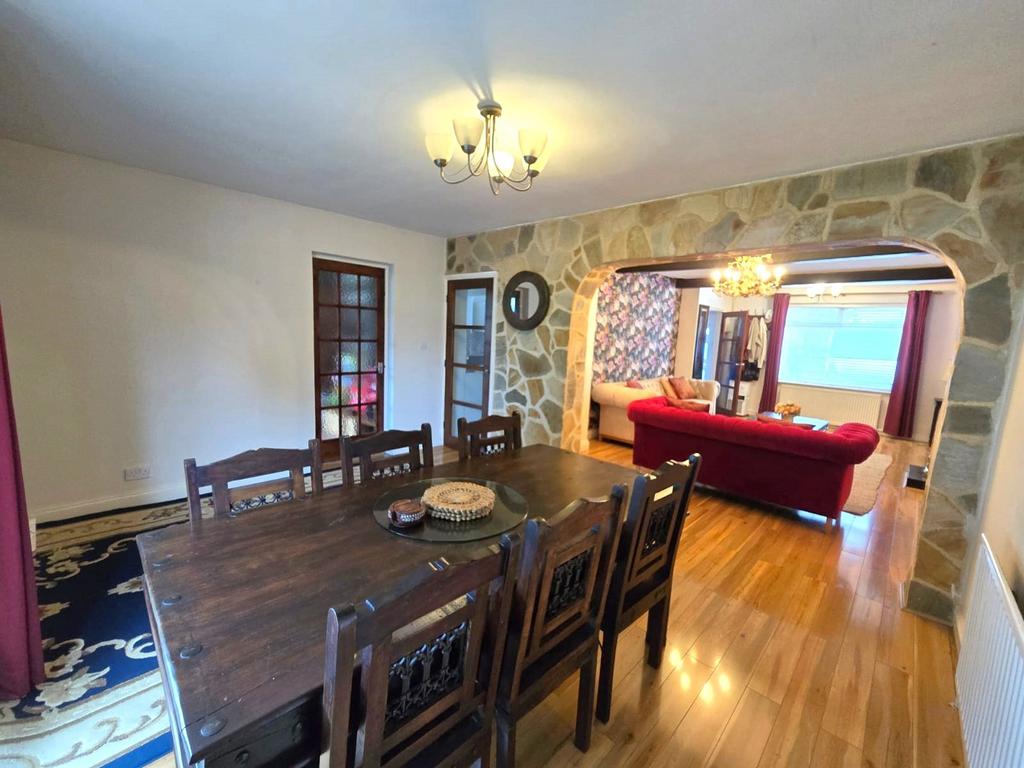 Dining Room (2)