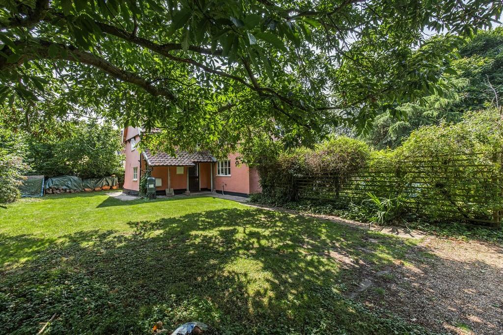 Wood Cottage -111