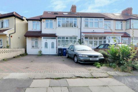 St. Josephs Drive, Southall