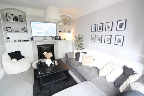 3 bedroom semi-detached house for sale, Gray Road, Colchester