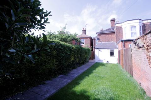 3 bedroom semi-detached house for sale, Gray Road, Colchester