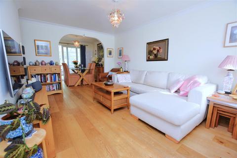 40 Veals Mead, Mitcham, CR4 3SB