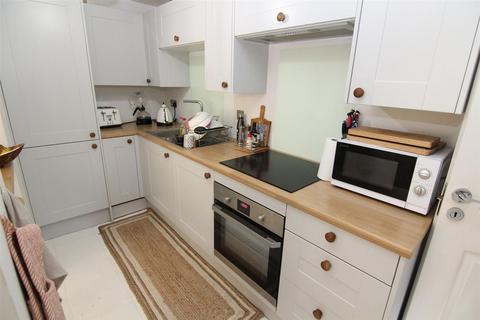 2 bedroom apartment for sale, Moreland Cottages, Bow Quarter, London, E3