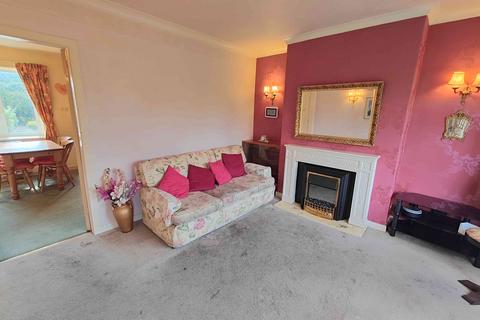 3 bedroom end of terrace house for sale, Merrion Crescent, Halifax HX3