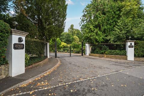 4 bedroom terraced house for sale, Kingston Hill Place, Kingston, London, KT2