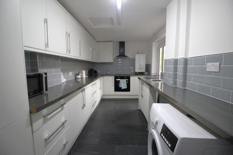 6 bedroom house of multiple occupation for sale, Broadway, Chadderton, OL9